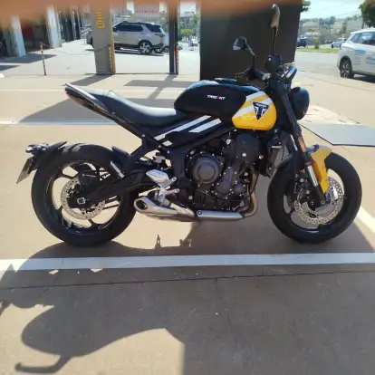 TRIUMPH-TRIDENT 660-2025