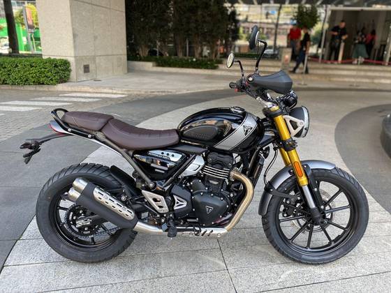 TRIUMPH SCRAMBLER 400 X 