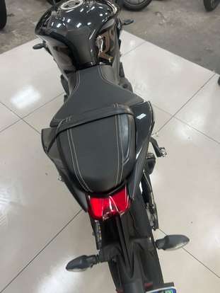 TRIUMPH-STREET TRIPLE 765 RS-2023