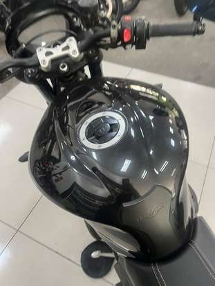 TRIUMPH-STREET TRIPLE 765 RS-2023
