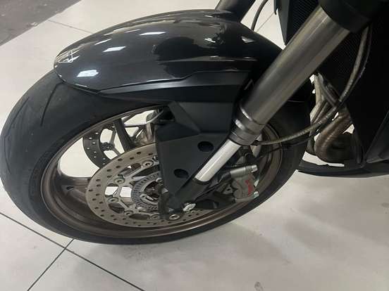 TRIUMPH-STREET TRIPLE 765 RS TRIUMPH-STREET TRIPLE 765 RS-2023