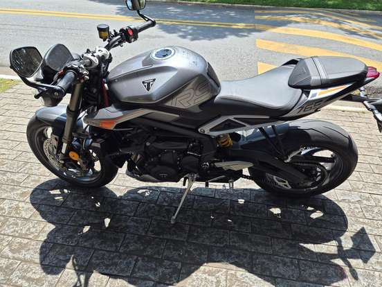 TRIUMPH-STREET TRIPLE 765 RS TRIUMPH-STREET TRIPLE 765 RS-2023