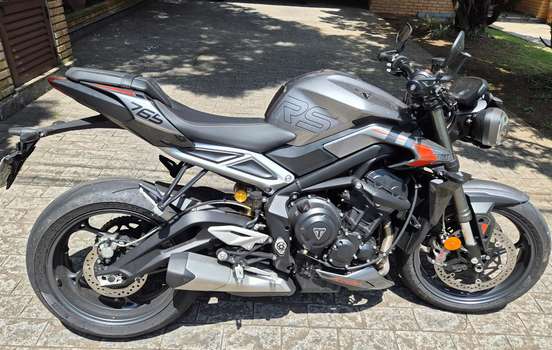 TRIUMPH-STREET TRIPLE 765 RS-2023