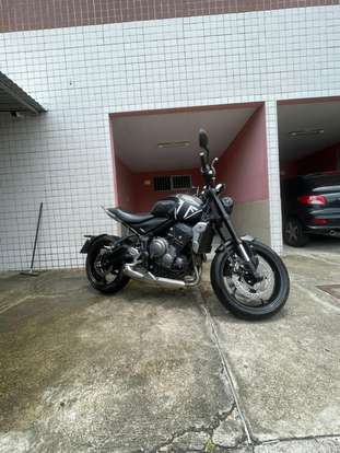 TRIUMPH-TRIDENT 660-2021