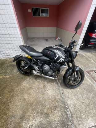 TRIUMPH-TRIDENT 660-2021