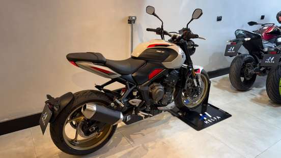 TRIUMPH-TRIDENT 800-2026