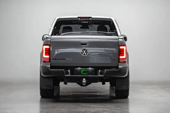 VOLKSWAGEN-AMAROK-2021