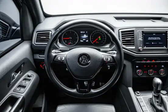 VOLKSWAGEN-AMAROK-2021