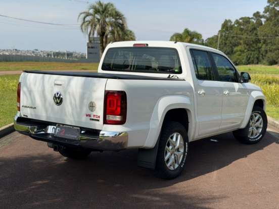 VOLKSWAGEN-AMAROK-3.0 V6 TDI DIESEL HIGHLINE CD 4MOTION AUTOMÁTICO VOLKSWAGEN-AMAROK-2018