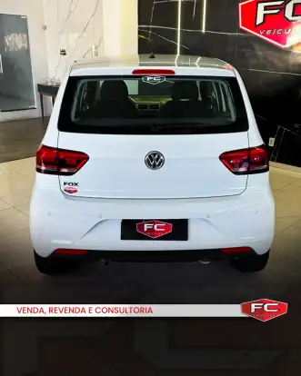 VOLKSWAGEN-FOX-2019