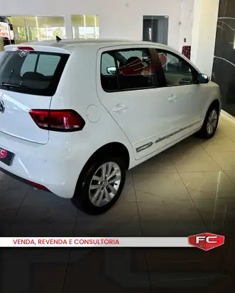 VOLKSWAGEN-FOX-2019