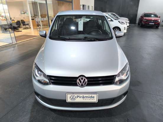 VOLKSWAGEN-FOX-2013