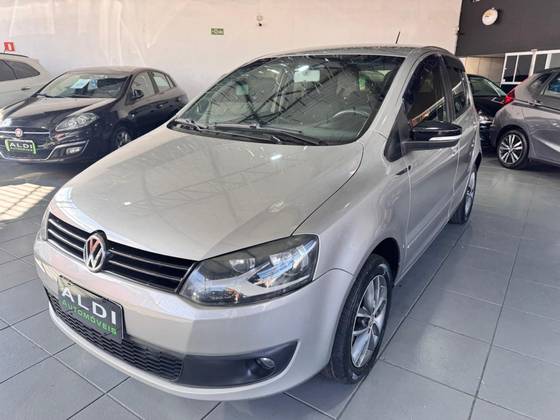 VOLKSWAGEN FOX 1.6 MI 8V FLEX 4P MANUAL