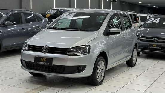 VOLKSWAGEN-FOX-1.6 MI 8V FLEX 4P MANUAL VOLKSWAGEN-FOX-2014