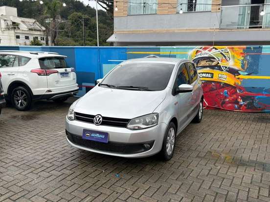 VOLKSWAGEN-FOX-2013
