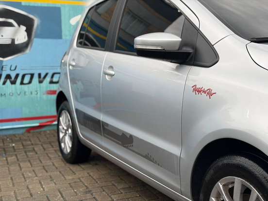 VOLKSWAGEN-FOX-2013