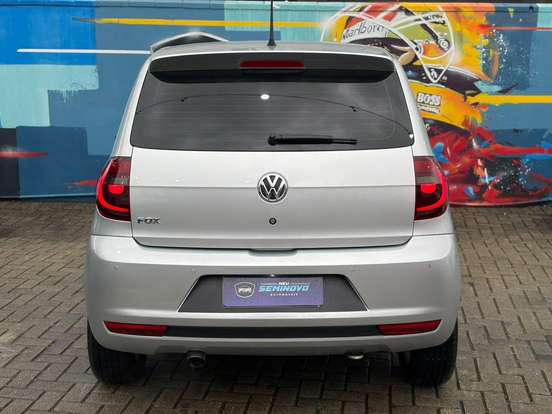 VOLKSWAGEN-FOX-2013