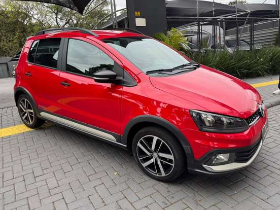 VOLKSWAGEN-FOX-2018