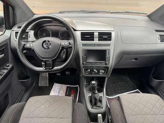 VOLKSWAGEN-FOX-1.6 MSI TOTAL FLEX XTREME 4P MANUAL VOLKSWAGEN-FOX-2018