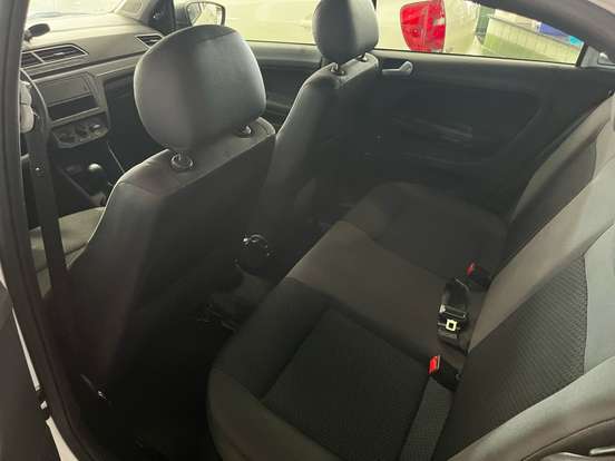 VOLKSWAGEN-GOL-2017