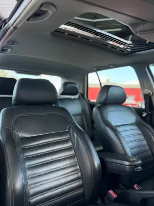 VOLKSWAGEN-GOLF-2012