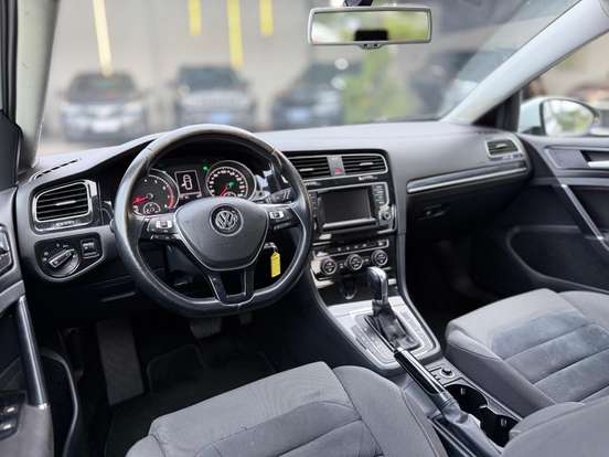 VOLKSWAGEN-GOLF-1.4 TSI HIGHLINE 16V GASOLINA 4P AUTOMÁTICO VOLKSWAGEN-GOLF-2014