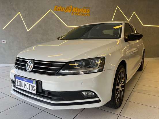 VOLKSWAGEN-JETTA-2017