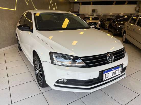 VOLKSWAGEN-JETTA-2017