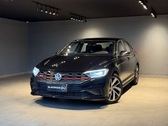 VOLKSWAGEN-JETTA-2021