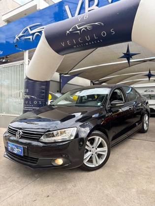 VOLKSWAGEN JETTA 2.0 COMFORTLINE FLEX 4P TIPTRONIC