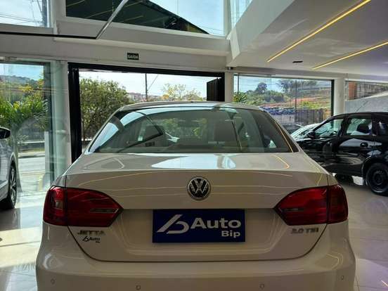 VOLKSWAGEN-JETTA-2.0 TSI HIGHLINE 211CV GASOLINA 4P TIPTRONIC VOLKSWAGEN-JETTA-2012