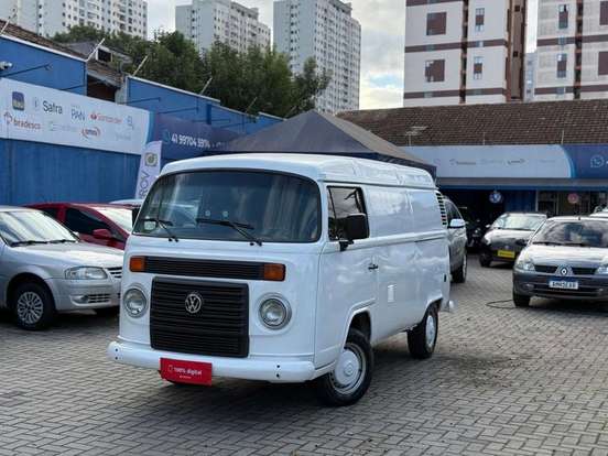 VOLKSWAGEN-KOMBI-1.4 MI FURGÃO 8V FLEX 3P MANUAL VOLKSWAGEN-KOMBI-2013