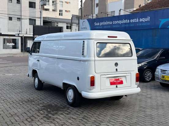 VOLKSWAGEN-KOMBI-1.4 MI FURGÃO 8V FLEX 3P MANUAL VOLKSWAGEN-KOMBI-2013