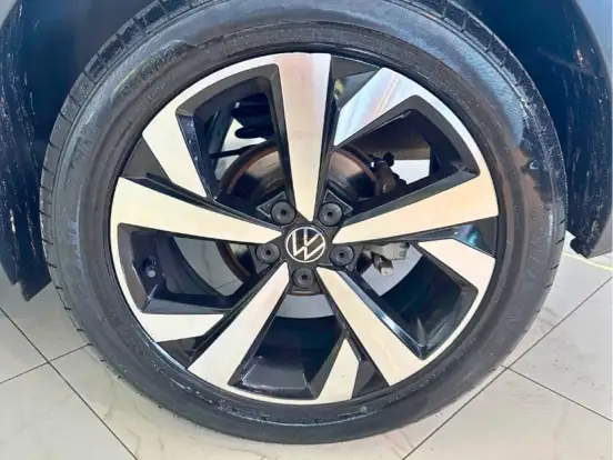 VOLKSWAGEN-NIVUS-1.0 200 TSI TOTAL FLEX HIGHLINE AUTOMÁTICO VOLKSWAGEN-NIVUS-2020