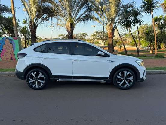 VOLKSWAGEN-NIVUS-1.0 200 TSI TOTAL FLEX HIGHLINE AUTOMÁTICO VOLKSWAGEN-NIVUS-2024