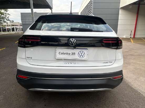 VOLKSWAGEN-NIVUS-1.0 200 TSI TOTAL FLEX HIGHLINE AUTOMÁTICO VOLKSWAGEN-NIVUS-2023