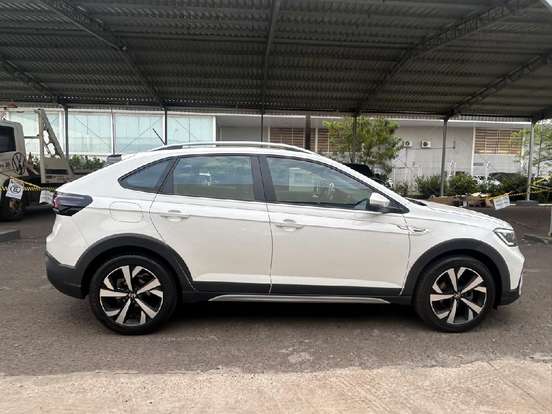 VOLKSWAGEN-NIVUS-1.0 200 TSI TOTAL FLEX HIGHLINE AUTOMÁTICO VOLKSWAGEN-NIVUS-2023
