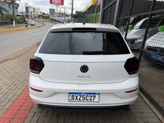 VOLKSWAGEN-POLO-1.0 MPI MANUAL VOLKSWAGEN-POLO-2022