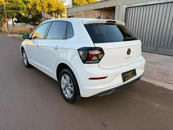 VOLKSWAGEN-POLO-2024