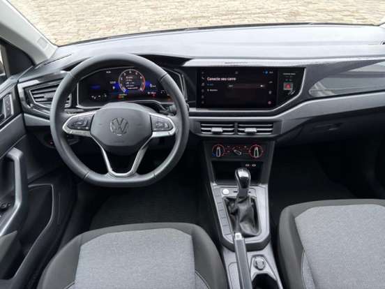 VOLKSWAGEN-POLO-2024