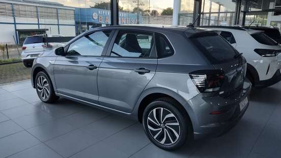 VOLKSWAGEN-POLO-2025