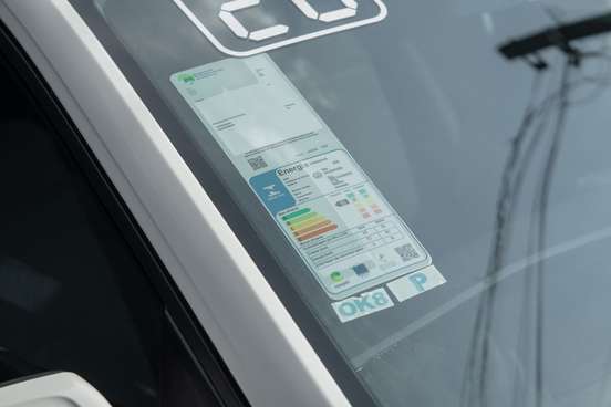 VOLKSWAGEN-POLO-2025