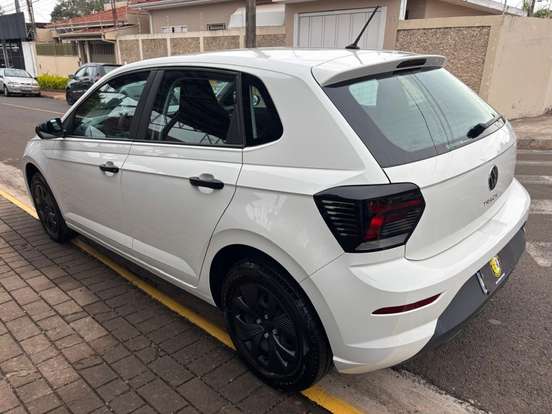 VOLKSWAGEN-POLO-2023