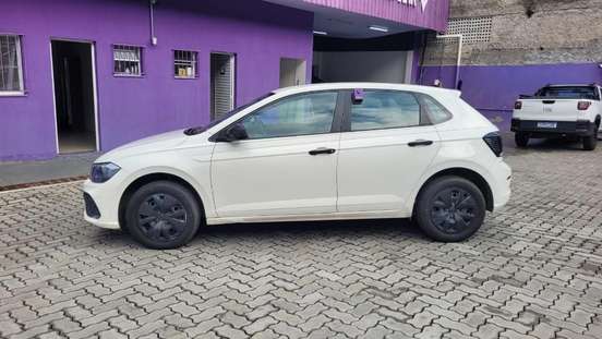 VOLKSWAGEN-POLO-2024