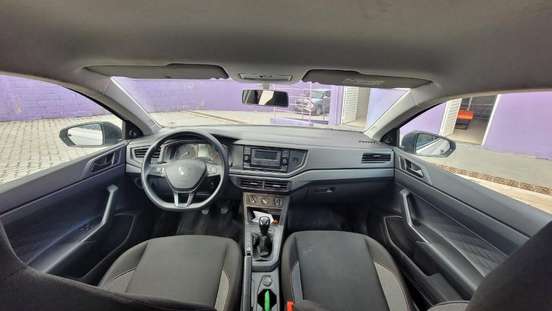 VOLKSWAGEN-POLO-2024