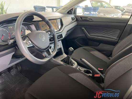 VOLKSWAGEN-POLO-2024