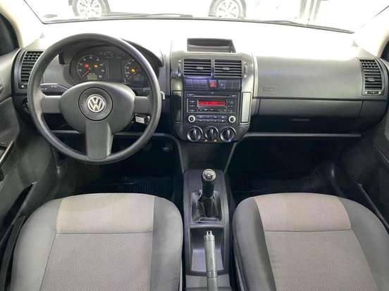 VOLKSWAGEN-POLO-2007