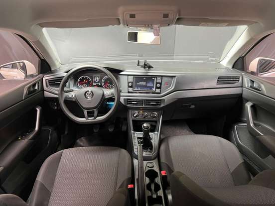 VOLKSWAGEN-POLO-2020