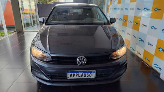 VOLKSWAGEN-POLO-2018
