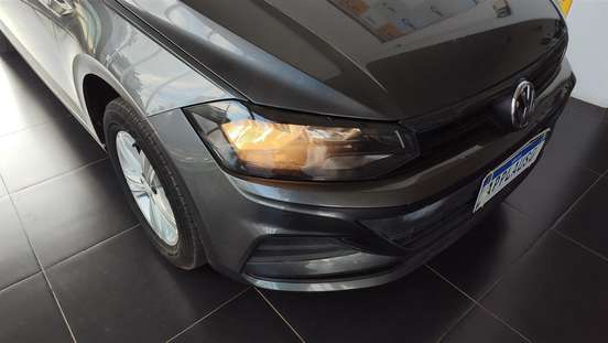 VOLKSWAGEN-POLO-2018